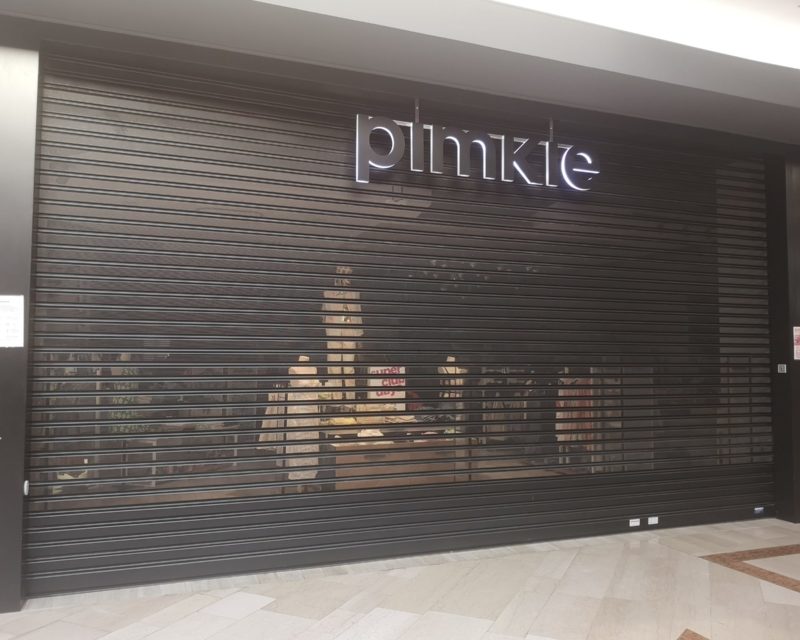 Lames perforees rideaux metalliques 2 scaled