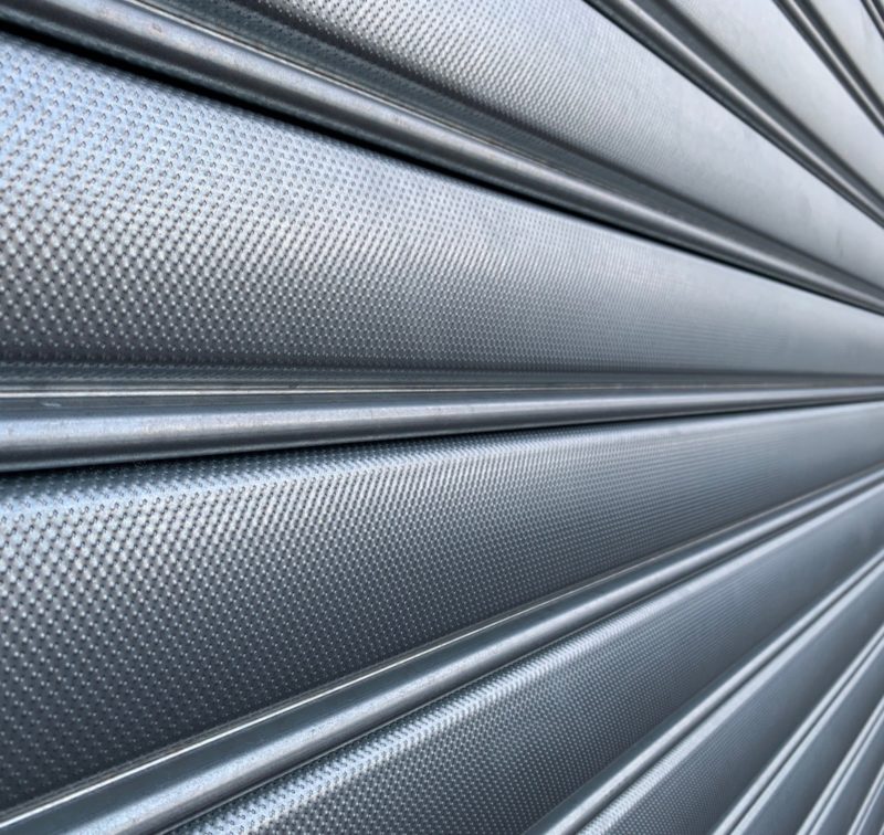 Lames relief rideaux metalliques