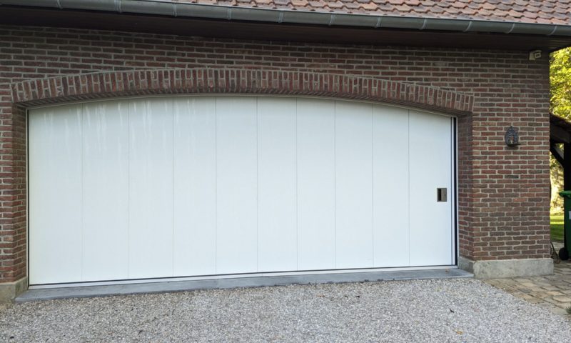 porte de garage laterale sur mesure 1 scaled