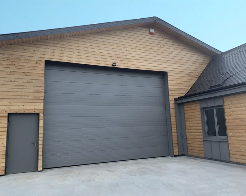 porte de garage sectionnelle gris sur mesure sda