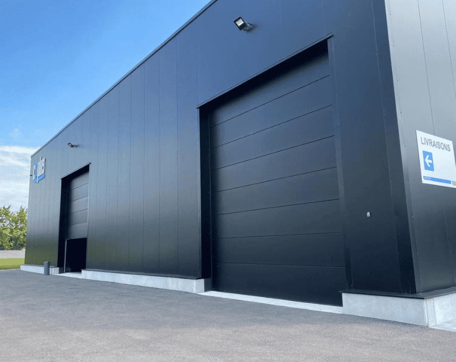 banniere porte sectionnelle industrielle